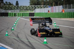 Akron Formula SAE Electric Team Leverages Laird’s RM024